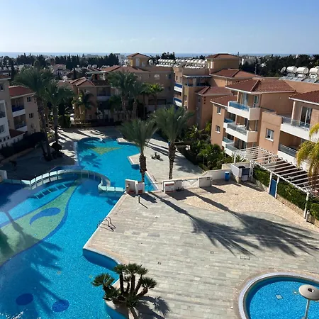 Iris Village Grand * بافوس