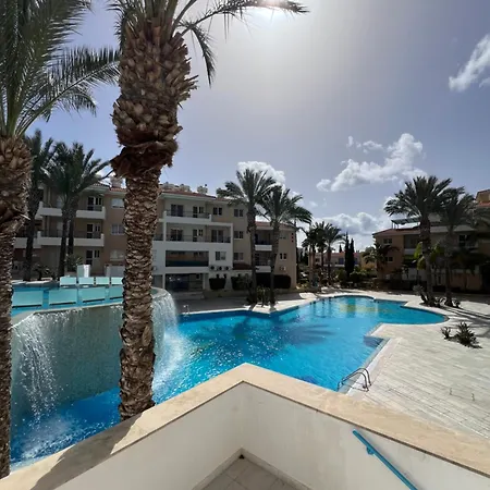Iris Village Grand * بافوس