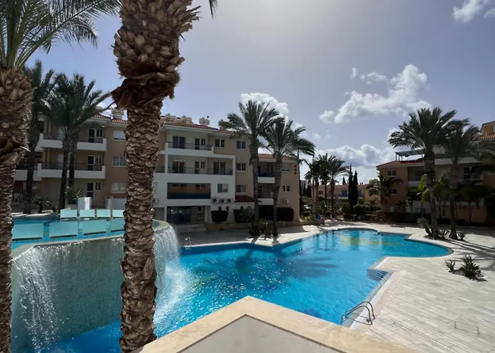 Iris Village Grand * Paphos