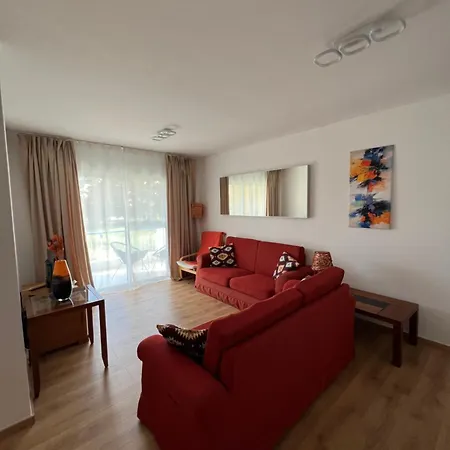 Апартаменты Iris Village Grand