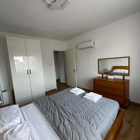 Iris Village Grand Appartement Paphos